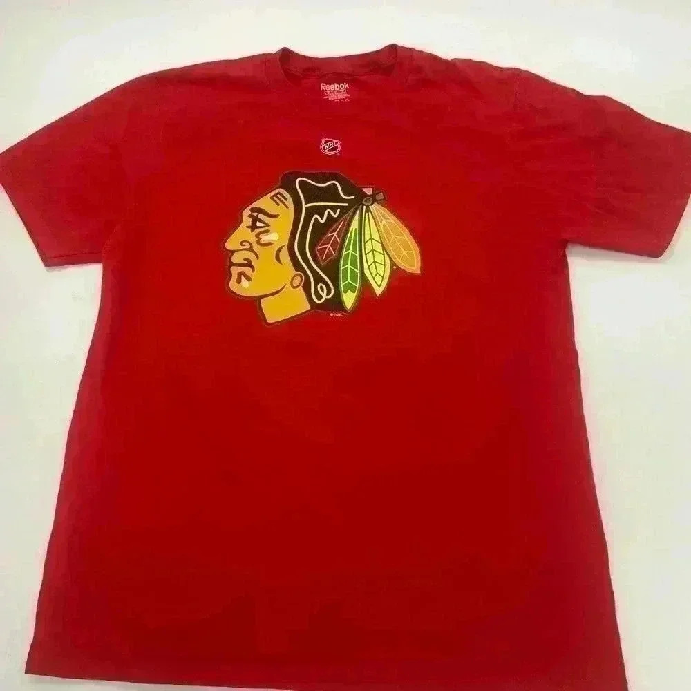 Chicago Blackhawks “KANE” Number “88” T-Shirt Red Size Large.